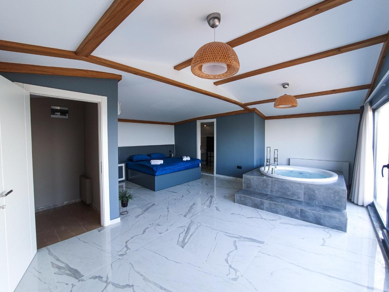 Royal Blue Istanbul - Luxury Villas Экстерьер фото